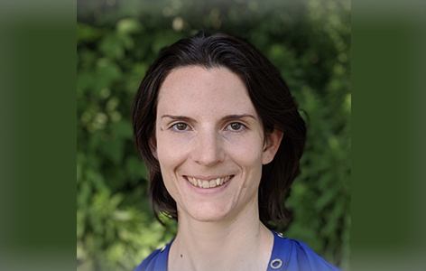 Dr. Hlna Boutzen, Postdoctoral Fellow in Dr. John Dick's laboratory, completed her PharmD-PhD and residency at Toulouse Hospital in France. Her research focuses on epigenetics in leukemia. 